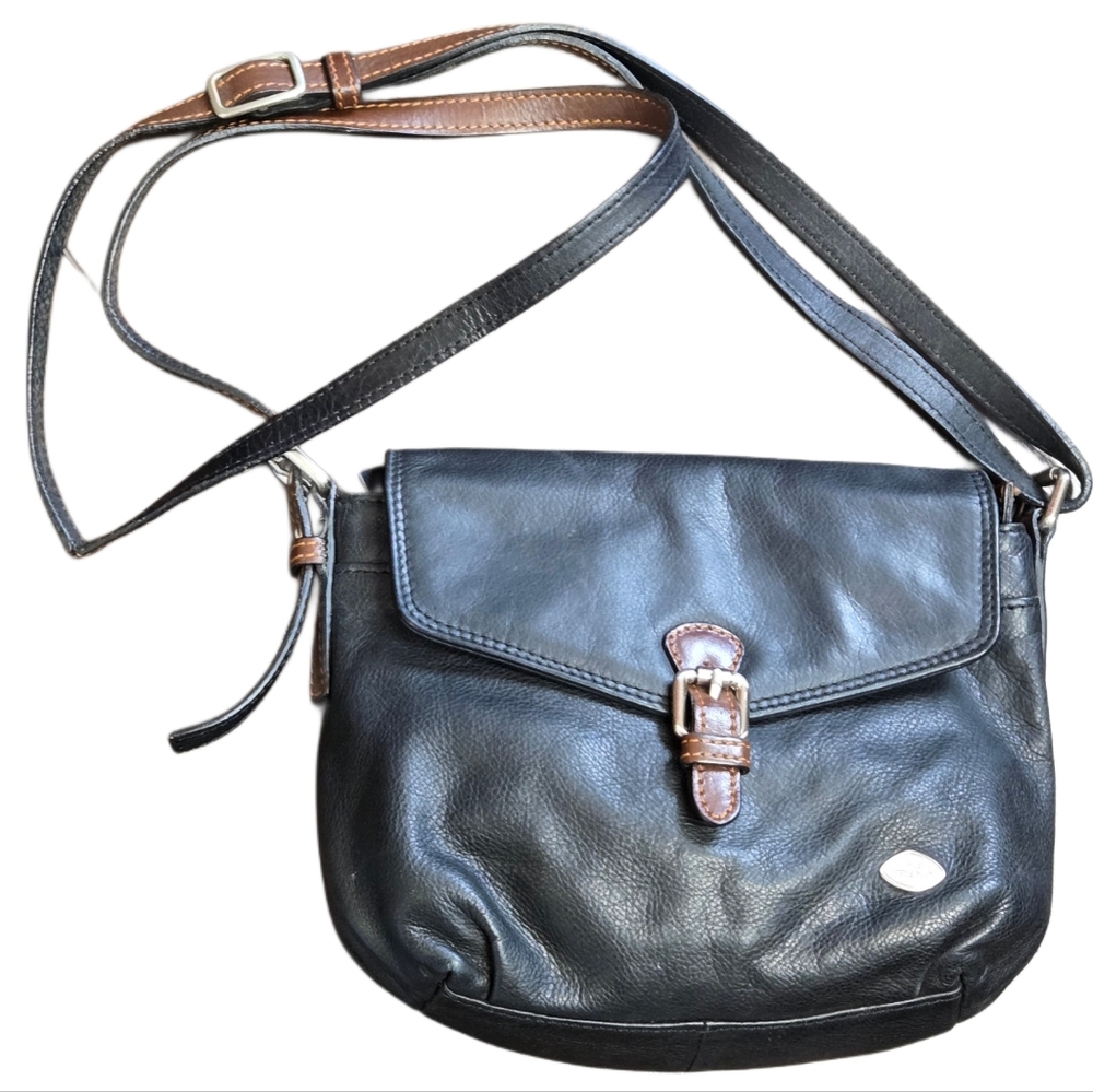 Elegant Black Leather Crossbody Bag